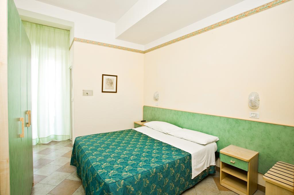 Hotel Giamaika 체제나티코 외부 사진
