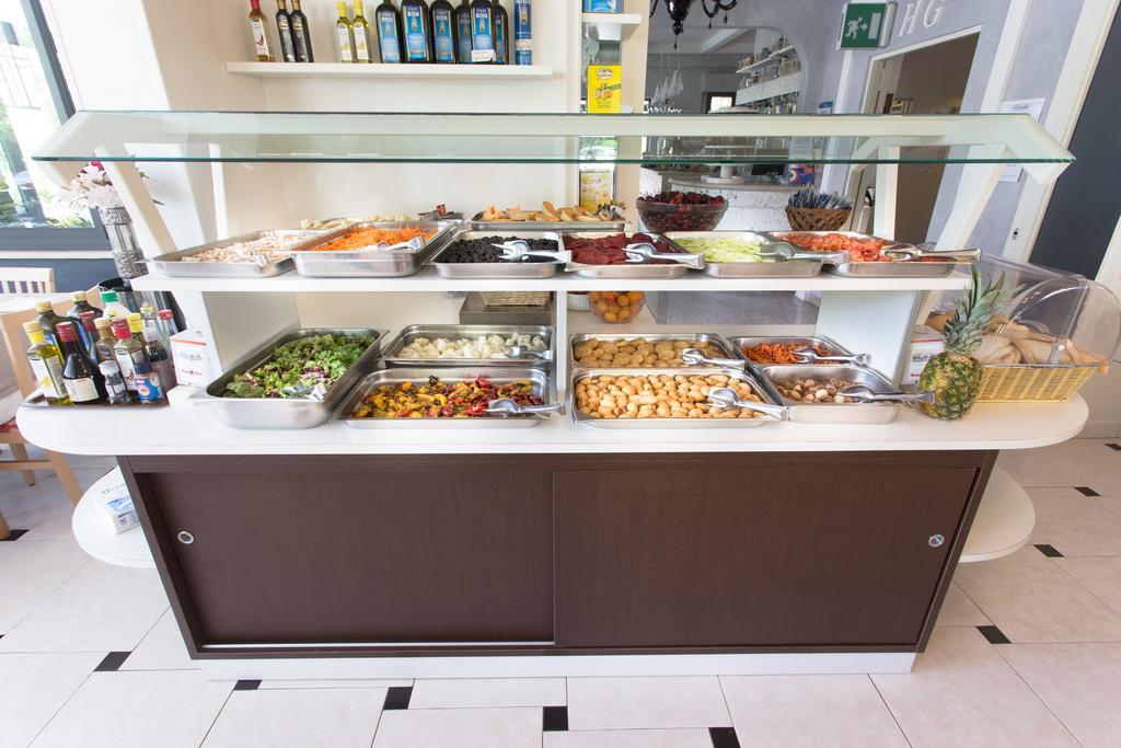 Hotel Giamaika 체제나티코 외부 사진